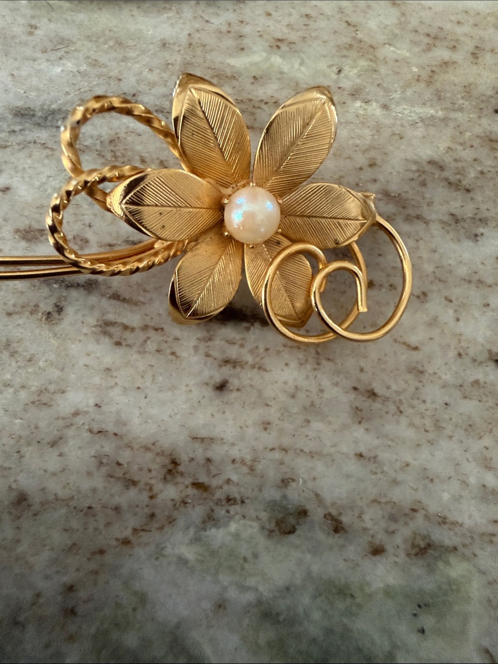Gold tone Flower Pearl Brooch - Elegant Floral Pin
